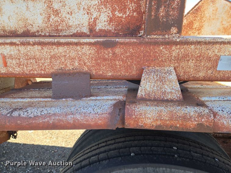 image for item EU3768 1981 Timpte-Beall bottom dump trailer