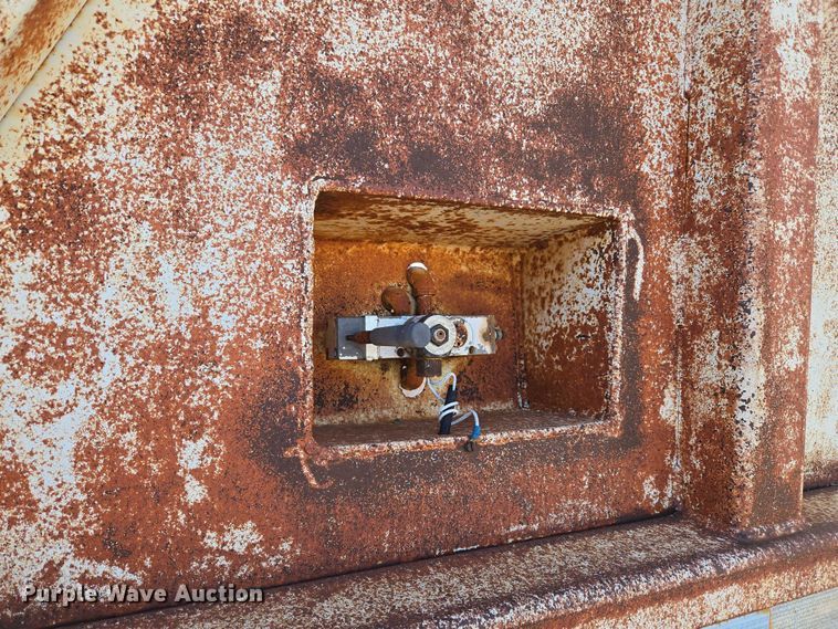 image for item EU3768 1981 Timpte-Beall bottom dump trailer