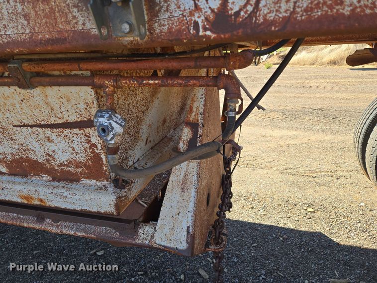 image for item EU3768 1981 Timpte-Beall bottom dump trailer