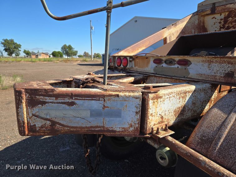 image for item EU3768 1981 Timpte-Beall bottom dump trailer