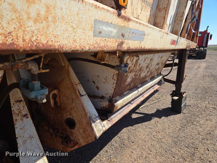 image for item EU3768 1981 Timpte-Beall bottom dump trailer