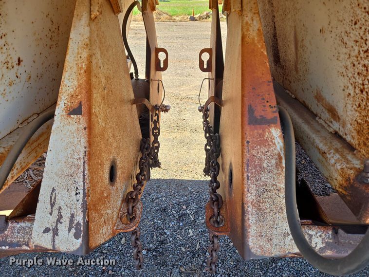 image for item EU3768 1981 Timpte-Beall bottom dump trailer
