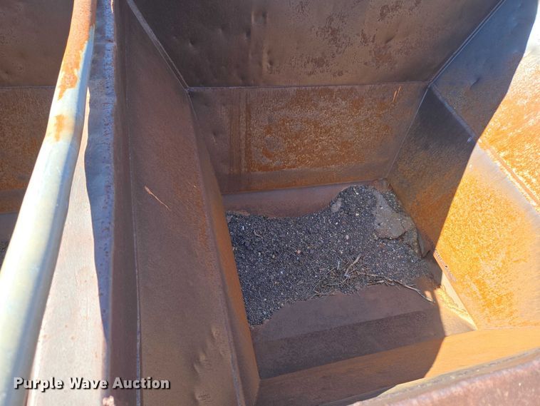 image for item EU3768 1981 Timpte-Beall bottom dump trailer