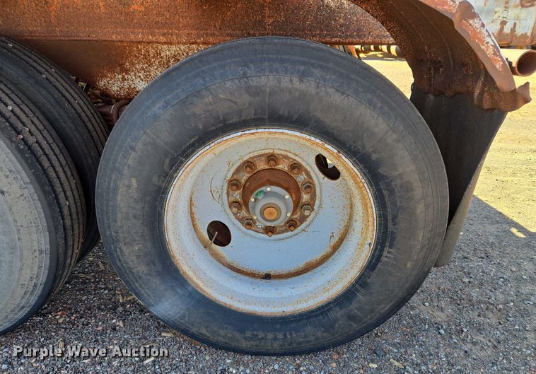 image for item EU3768 1981 Timpte-Beall bottom dump trailer