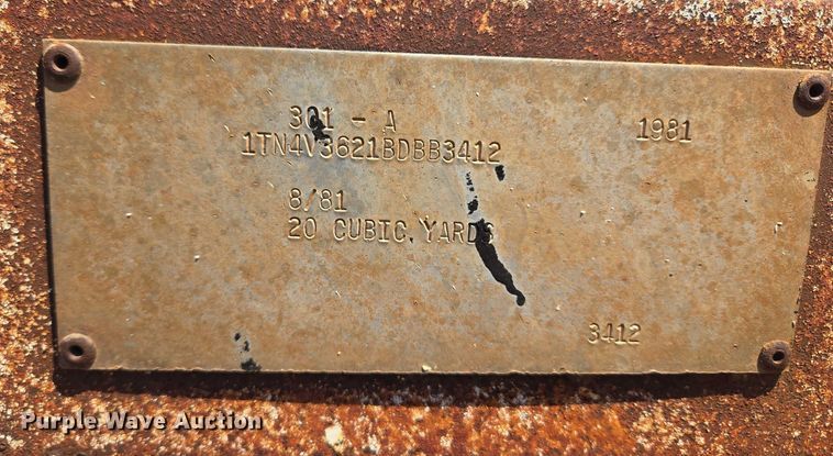 image for item EU3768 1981 Timpte-Beall bottom dump trailer