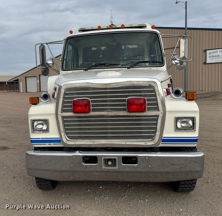 image for item EU6453 1995 Ford LN8000 fire truck