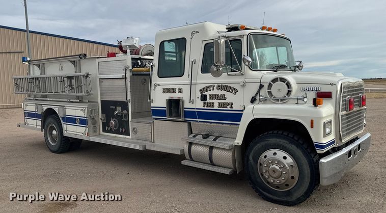 image for item EU6453 1995 Ford LN8000 fire truck