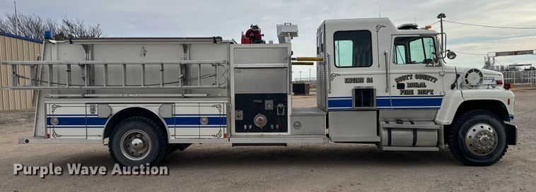 image for item EU6453 1995 Ford LN8000 fire truck