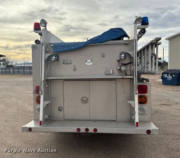 image for item EU6453 1995 Ford LN8000 fire truck