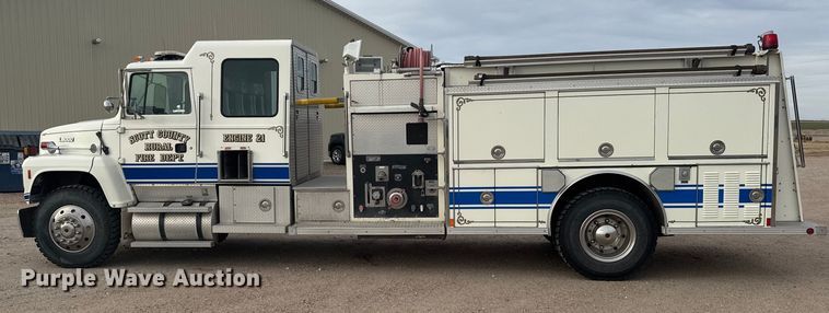 image for item EU6453 1995 Ford LN8000 fire truck