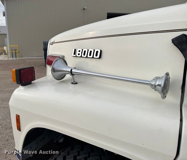 image for item EU6453 1995 Ford LN8000 fire truck