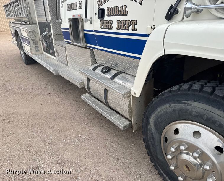 image for item EU6453 1995 Ford LN8000 fire truck