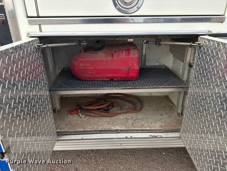 image for item EU6453 1995 Ford LN8000 fire truck