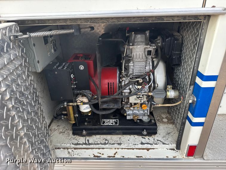 image for item EU6453 1995 Ford LN8000 fire truck