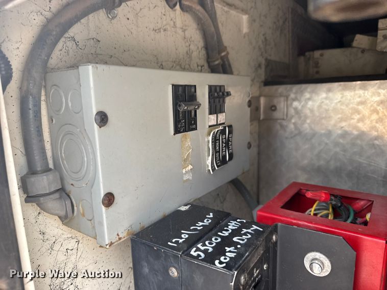 image for item EU6453 1995 Ford LN8000 fire truck