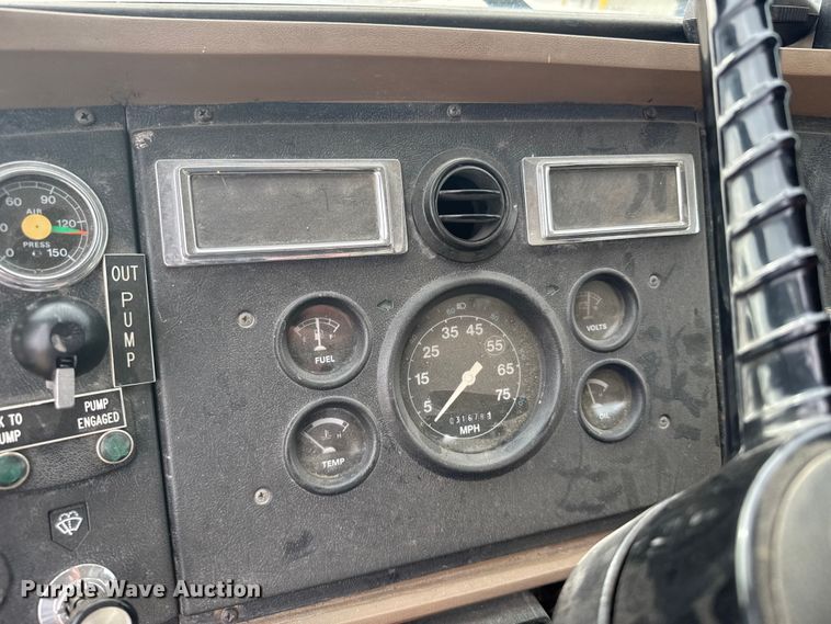 image for item EU6453 1995 Ford LN8000 fire truck