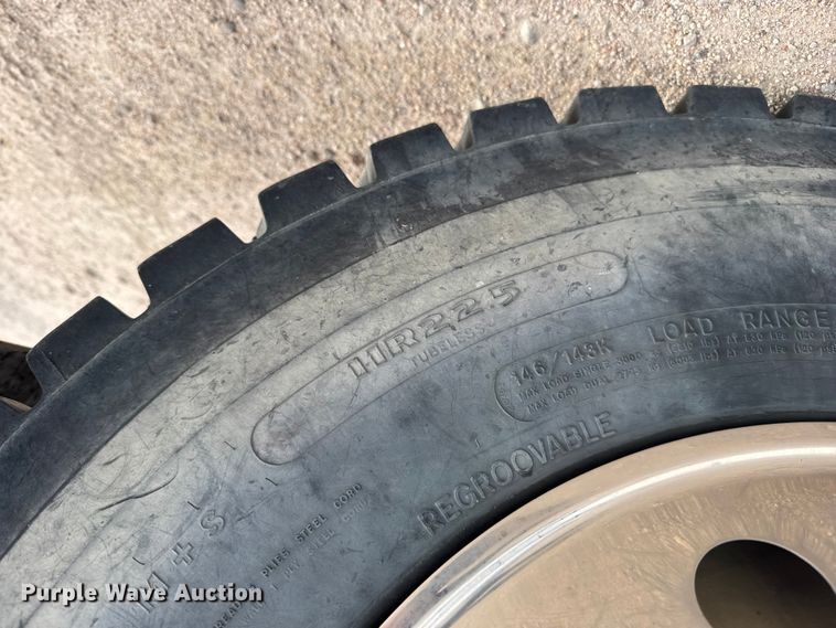 image for item EU6453 1995 Ford LN8000 fire truck