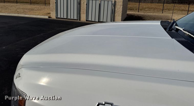 image for item EU6471 2009 Chevrolet Silverado 1500 Crew Cab pickup truck