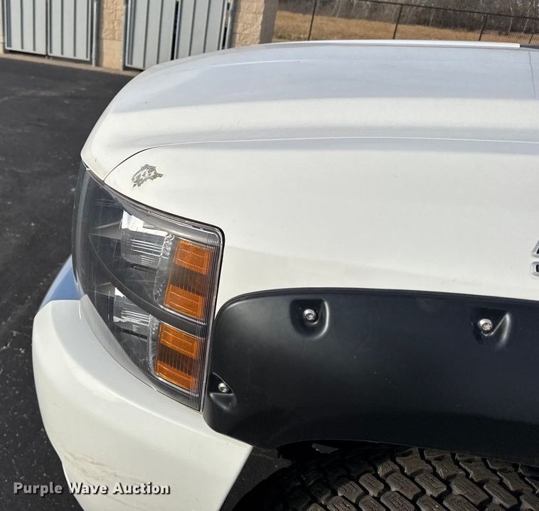 image for item EU6471 2009 Chevrolet Silverado 1500 Crew Cab pickup truck