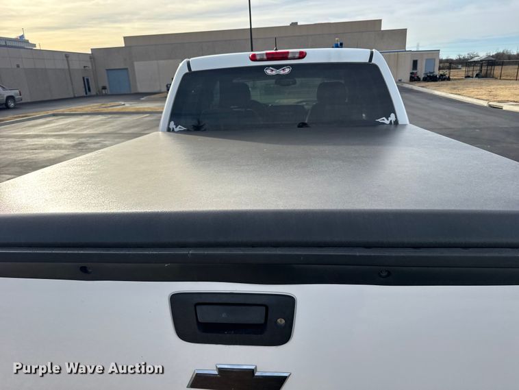 image for item EU6471 2009 Chevrolet Silverado 1500 Crew Cab pickup truck