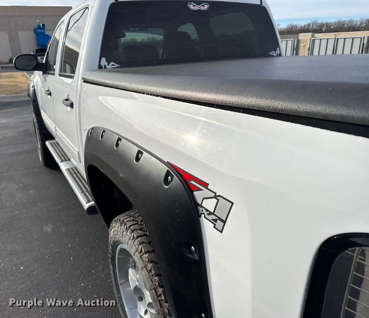 image for item EU6471 2009 Chevrolet Silverado 1500 Crew Cab pickup truck