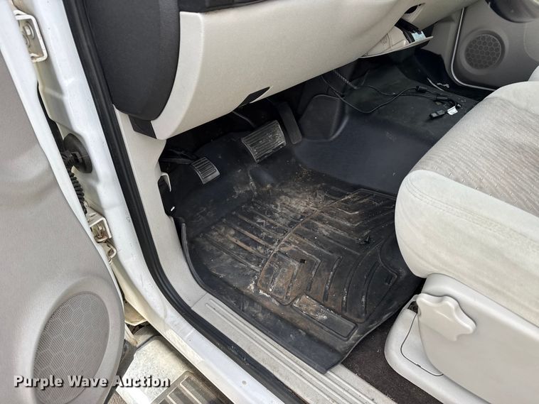 image for item EU6471 2009 Chevrolet Silverado 1500 Crew Cab pickup truck