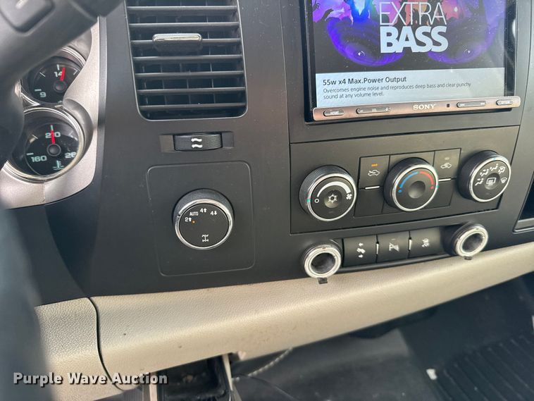 image for item EU6471 2009 Chevrolet Silverado 1500 Crew Cab pickup truck