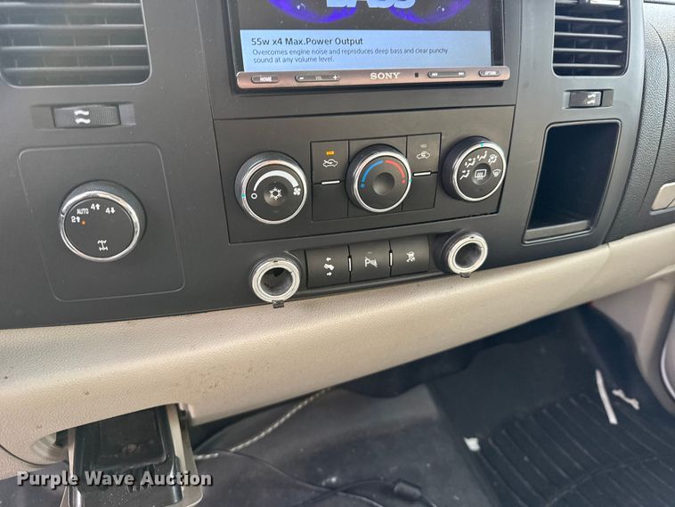 image for item EU6471 2009 Chevrolet Silverado 1500 Crew Cab pickup truck