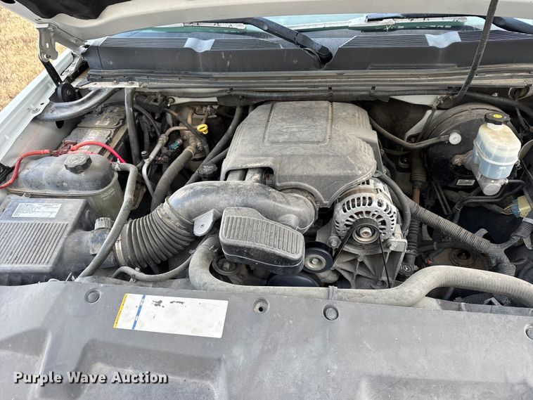 image for item EU6471 2009 Chevrolet Silverado 1500 Crew Cab pickup truck