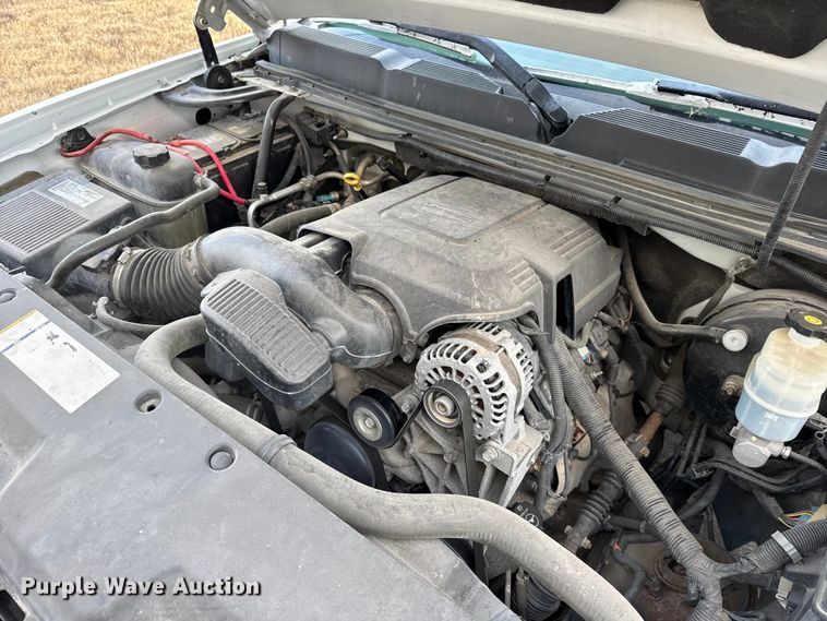 image for item EU6471 2009 Chevrolet Silverado 1500 Crew Cab pickup truck