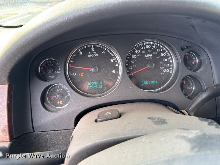 image for item EU6472 2007 Chevrolet Avalanche Crew Cab pickup truck