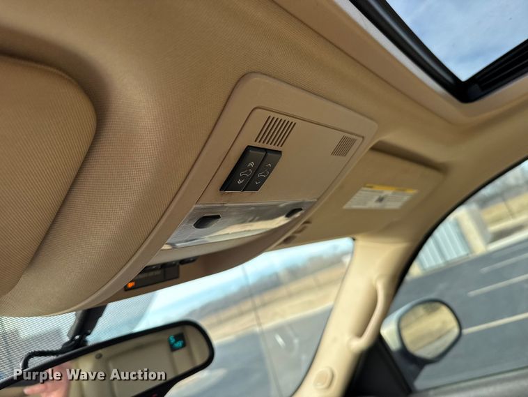 image for item EU6472 2007 Chevrolet Avalanche Crew Cab pickup truck