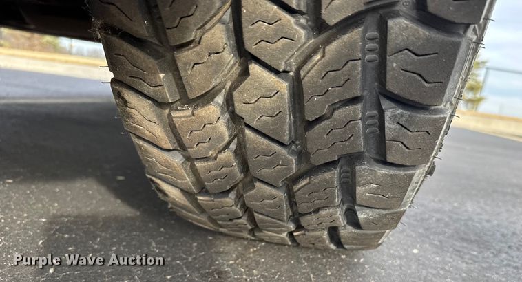 image for item EU6472 2007 Chevrolet Avalanche Crew Cab pickup truck