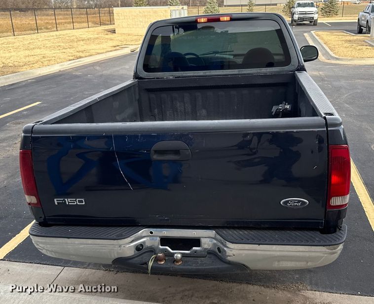 image for item EU6473 2000 Ford F150 pickup truck