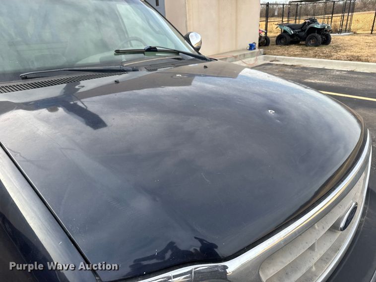 image for item EU6473 2000 Ford F150 pickup truck