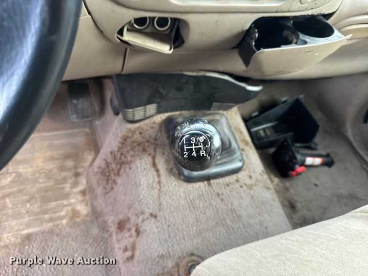 image for item EU6473 2000 Ford F150 pickup truck