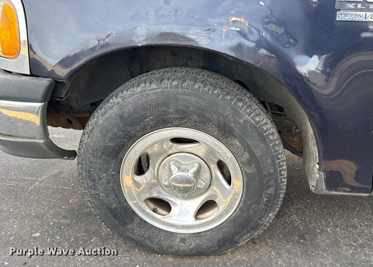 image for item EU6473 2000 Ford F150 pickup truck