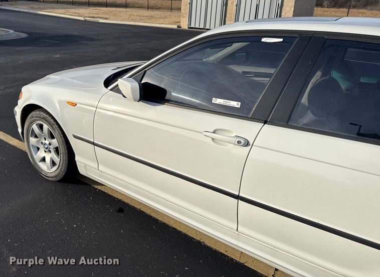 image for item EU6474 2005 BMW 325xi 