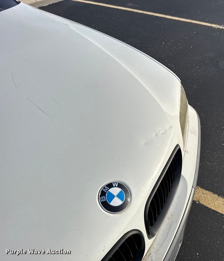 image for item EU6474 2005 BMW 325xi 