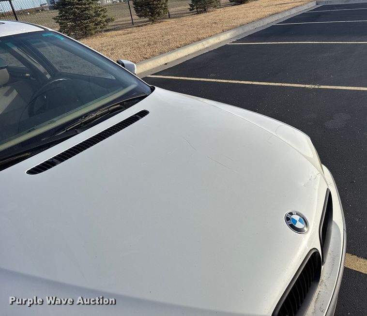 image for item EU6474 2005 BMW 325xi 