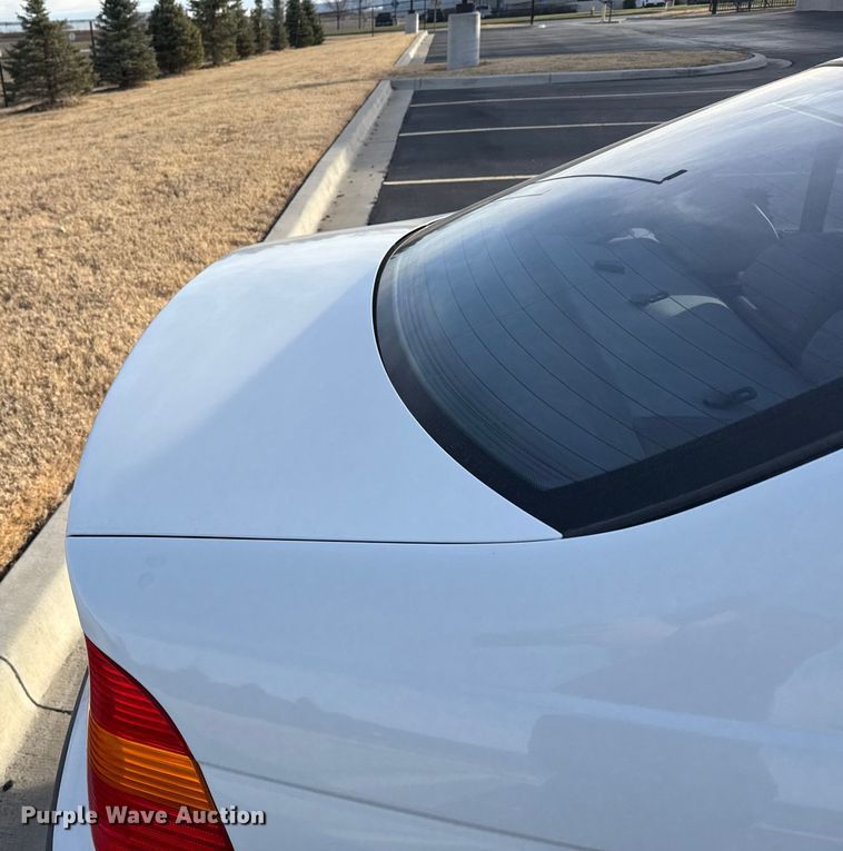 image for item EU6474 2005 BMW 325xi 