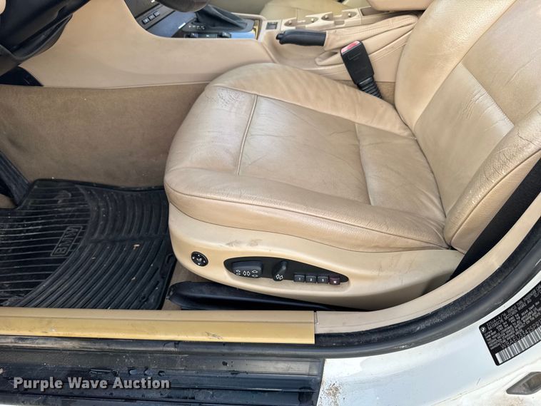 image for item EU6474 2005 BMW 325xi 