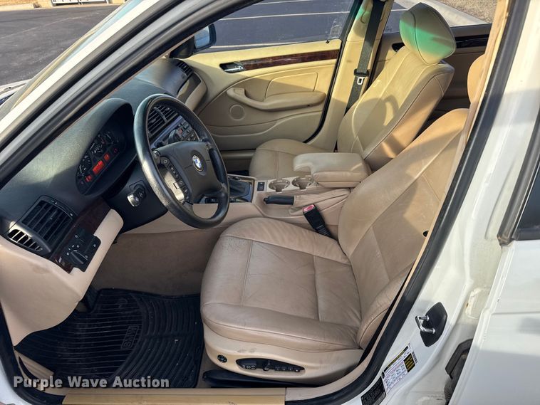 image for item EU6474 2005 BMW 325xi 