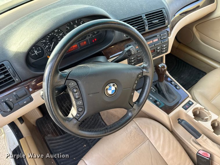 image for item EU6474 2005 BMW 325xi 