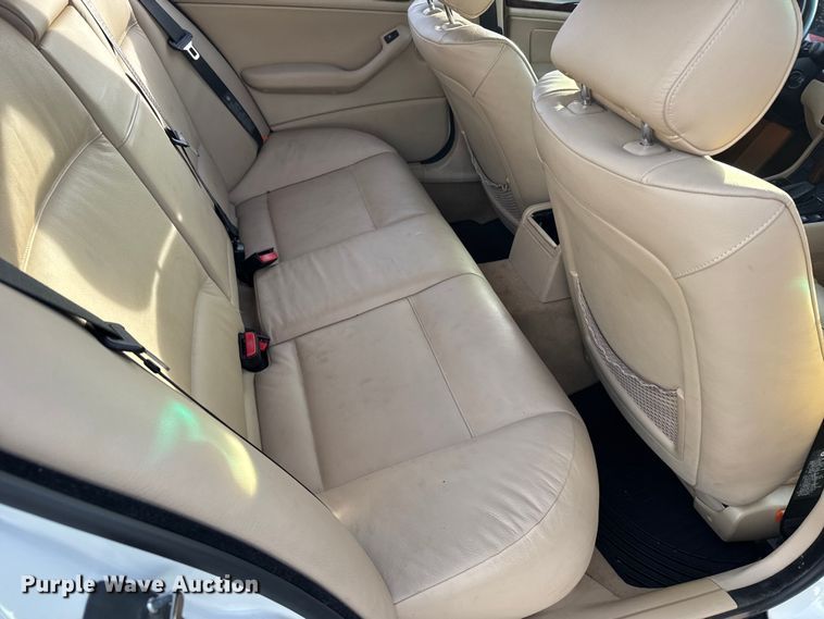 image for item EU6474 2005 BMW 325xi 