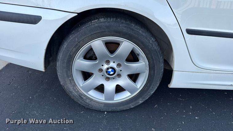 image for item EU6474 2005 BMW 325xi 