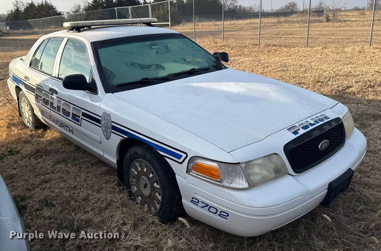 image for item EU6485 2004 Ford Crown Victoria Police Interceptor 