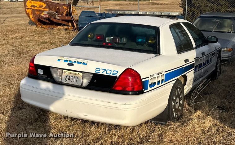image for item EU6485 2004 Ford Crown Victoria Police Interceptor 