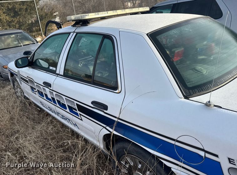 image for item EU6485 2004 Ford Crown Victoria Police Interceptor 