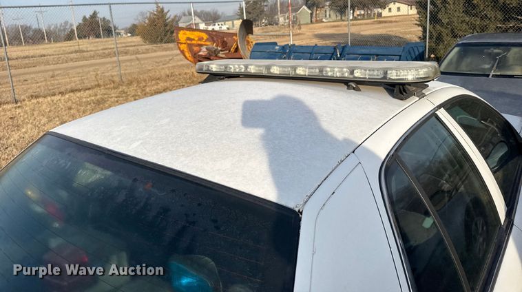 image for item EU6485 2004 Ford Crown Victoria Police Interceptor 